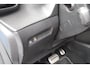 Peugeot e-2008 EV GT 50 kWh Airco Navi Panoramadak Stoelverwaring Volllll!!!! 59.503km