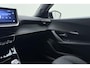Peugeot 2008 1.2 Turbo 100 Allure | Apple carplay/Android auto | Automatische Airco | Cruise control | Parkeersensoren V+A | Lichtmetalen velgen 17'' |