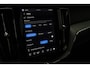 Volvo XC60 T6 Plus Dark | SCHERP GEPRIJSD!! | Leer | Panorama | Trekhaak | Platinum Grey |