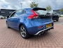 Volvo V40 2.0 T4 Business Sport | Stoelverwarming | LED Koplampen | Cruise Control | Navi | Parkeersensoren | Sportstoelen | Zwarte Hemel |