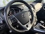 Volvo V40 2.0 T4 Business Sport | R-Design | Navigatie | High Performance Audio | Parkeersensoren | LED Koplampen | Cruise Control | Climate Control | Stoelverwarming | Zwarte Hemel