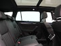 Skoda Superb Combi 1.4 TSI iV Laurin & Klement PHEV 218pk Dealer O.H. | Trekhaak Af Fabriek | Panodak | Adaptive Cruise | 360 Camera | Canton Audio | Lederen Comfortzetels Massage & Ventilatie & Memory | Sfeerverlichting | Keyless | Blis | Stuur Verwarmd | Plug In Hybrid |
