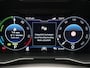 Skoda Superb Combi 1.4 TSI iV Laurin & Klement PHEV 218pk Dealer O.H. | Trekhaak Af Fabriek | Panodak | Adaptive Cruise | 360 Camera | Canton Audio | Lederen Comfortzetels Massage & Ventilatie & Memory | Sfeerverlichting | Keyless | Blis | Stuur Verwarmd | Plug In Hybrid |