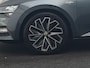 Skoda Superb Combi 1.4 TSI iV Laurin & Klement PHEV 218pk Dealer O.H. | Trekhaak Af Fabriek | Panodak | Adaptive Cruise | 360 Camera | Canton Audio | Lederen Comfortzetels Massage & Ventilatie & Memory | Sfeerverlichting | Keyless | Blis | Stuur Verwarmd | Plug In Hybrid |