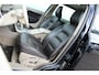 Volvo XC70 3.2 Summum | 2de Eigenaar | Dealeronderhouden | Four-C Onderstel | Lederen Bekleding | Origineel Nederlands | Schuif/Kanteldak | Electrische bedienbare voorstoelen | Dynaudio | Afneembare Trekhaak |