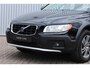 Volvo XC70 3.2 Summum | 2de Eigenaar | Dealeronderhouden | Four-C Onderstel | Lederen Bekleding | Origineel Nederlands | Schuif/Kanteldak | Electrische bedienbare voorstoelen | Dynaudio | Afneembare Trekhaak |