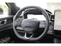 Lynk & Co 01 276PK Automaat Core / Adaptieve cruise control / Stoel - en stuurwielverarming / Parkeersensoren met camera / Apple carplay / Trekhaak / Metallic lak / 19" lichtmetalen velgen