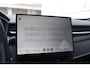 Lynk & Co 01 276PK Automaat Core / Adaptieve cruise control / Stoel - en stuurwielverarming / Parkeersensoren met camera / Apple carplay / Trekhaak / Metallic lak / 19" lichtmetalen velgen