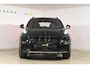 Lynk & Co 01 276PK Automaat Core / Adaptieve cruise control / Stoel - en stuurwielverarming / Parkeersensoren met camera / Apple carplay / Trekhaak / Metallic lak / 19" lichtmetalen velgen