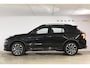 Lynk & Co 01 276PK Automaat Core / Adaptieve cruise control / Stoel - en stuurwielverarming / Parkeersensoren met camera / Apple carplay / Trekhaak / Metallic lak / 19" lichtmetalen velgen