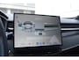 Lynk & Co 01 276PK Automaat Core / Adaptieve cruise control / Stoel - en stuurwielverarming / Parkeersensoren met camera / Apple carplay / Trekhaak / Metallic lak / 19" lichtmetalen velgen