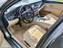 BMW 5-Serie Touring 518d High Exec. AUT. LEER NAVI CRUISE ZEER NETJES VOLLEDIG ONDERHOUDEN