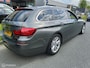 BMW 5-Serie Touring 518d High Exec. AUT. LEER NAVI CRUISE ZEER NETJES VOLLEDIG ONDERHOUDEN