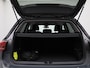 Volkswagen Golf 1.5 eHybrid Life Edition | 17 inch velgen | Automaat | Stoel/stuur verwarming | Achteruitrijcamera | Apple Carplay/Android auto |