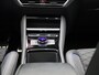 Volkswagen Tiguan 1.5 eHybrid R-Line Edition 204 PK| Origineel Nederlands | 1e Eigenaar | Navigatie | Achteruitrijcamera | Black Style | Digitale Cockpit Pro | 20 Inch Velgen | Sfeerverlichting