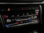 Volkswagen T-Roc 1.5 TSI 3 x R-Line | LED | Stoelverwarming | Carplay | Adaptive Cruise | Dode hoek detectie | Black Pakket |