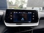 Peugeot 208 1.2 Turbo 100PK Active Pack | 6-Bak | Navigatie via Telefoon | Stoelverwarming | Lichtmetalen Velgen | 1e Eigenaarsauto met slechts 15000 KM | Airconditioning | Cruise Control | Parkeersensoren | Elektrisch Pakket | Multimediascherm | Multifunctioneel Stuurwiel |