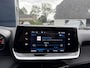 Peugeot 208 1.2 Turbo 100PK Active Pack | 6-Bak | Navigatie via Telefoon | Stoelverwarming | Lichtmetalen Velgen | 1e Eigenaarsauto met slechts 15000 KM | Airconditioning | Cruise Control | Parkeersensoren | Elektrisch Pakket | Multimediascherm | Multifunctioneel Stuurwiel |