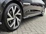 Volkswagen Golf 1.5 eTSI R-Line | Pano | Keyless | Virtual