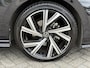 Volkswagen Golf 1.5 eTSI R-Line | Pano | Keyless | Virtual