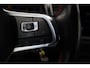 Volkswagen T-Roc 1.5 TSI Sport trekhaak, 18" LMV, LED, achteruitrijcamera, navigatie, zwarte hemel + zwart dak, spiegel pakket, winterpakket met stoelverwarming, park assist, ACC, digital cockpit pro etc.