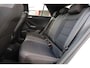 Volkswagen T-Roc 1.5 TSI Sport trekhaak, 18" LMV, LED, achteruitrijcamera, navigatie, zwarte hemel + zwart dak, spiegel pakket, winterpakket met stoelverwarming, park assist, ACC, digital cockpit pro etc.