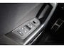 Volkswagen T-Roc 1.5 TSI Sport trekhaak, 18" LMV, LED, achteruitrijcamera, navigatie, zwarte hemel + zwart dak, spiegel pakket, winterpakket met stoelverwarming, park assist, ACC, digital cockpit pro etc.