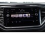 Volkswagen T-Roc 1.5 TSI Sport trekhaak, 18" LMV, LED, achteruitrijcamera, navigatie, zwarte hemel + zwart dak, spiegel pakket, winterpakket met stoelverwarming, park assist, ACC, digital cockpit pro etc.