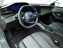 Peugeot 308 SW Allure Hybrid 145pk Automaat | Navigatie | 360° Camera | Adaptieve Cruise Control | Climate Control | Parkeersensoren v+a | Dodehoeksensor | Keyless | Led koplampen | Armsteun | Draadloze Apple Carplay / Android Auto + telefoonlader | Digitaal instrumentenpaneel | Donker getint glas | 17" lichtmetalen velgen |