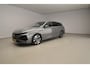 Peugeot 308 SW Allure Hybrid 145pk Automaat | Navigatie | 360° Camera | Adaptieve Cruise Control | Climate Control | Parkeersensoren v+a | Dodehoeksensor | Keyless | Led koplampen | Armsteun | Draadloze Apple Carplay / Android Auto + telefoonlader | Digitaal instrumentenpaneel | Donker getint glas | 17" lichtmetalen velgen |