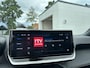 Peugeot 2008 1.2 Hybrid 145 PK Allure | Automaat Hybride | BOUWJAAR 2026 DEMO MET €6.000 VOORDEEL | 360 Graden Camera | Dode Hoek Detectie | Parkeersensoren V+A | Hoge Zitpositie | Climate Control | Stoelverwarming | Navigatie via Telefoon | Dakrails | Cruise Control | Apple Carplay & Android Auto draadloos | LED Verlichting | 17" Lichtmetalen Velgen |