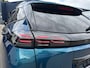 Peugeot 2008 1.2 Hybrid 145 PK Allure | Automaat Hybride | BOUWJAAR 2026 DEMO MET €6.000 VOORDEEL | 360 Graden Camera | Dode Hoek Detectie | Parkeersensoren V+A | Hoge Zitpositie | Climate Control | Stoelverwarming | Navigatie via Telefoon | Dakrails | Cruise Control | Apple Carplay & Android Auto draadloos | LED Verlichting | 17" Lichtmetalen Velgen |