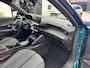 Peugeot 2008 1.2 Hybrid 145 PK Allure | Automaat Hybride | BOUWJAAR 2026 DEMO MET €6.000 VOORDEEL | 360 Graden Camera | Dode Hoek Detectie | Parkeersensoren V+A | Hoge Zitpositie | Climate Control | Stoelverwarming | Navigatie via Telefoon | Dakrails | Cruise Control | Apple Carplay & Android Auto draadloos | LED Verlichting | 17" Lichtmetalen Velgen |