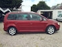 Volkswagen Touran 2.0-16V FSI Highline-7 pers clima 6 bak