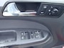 Volkswagen Touran 2.0-16V FSI Highline-7 pers clima 6 bak