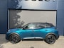 Peugeot 2008 1.2 Hybrid 145 PK GT | Automaat Hybride | BOUWJAAR 2026 DEMO MET €7.000 VOORDEEL | 360 Graden Camera | Dode Hoek Detectie | Parkeersensoren V+A | Full LED Verlichting | Zwart Dak | Hoge Zitpositie | Climate Control | Navigatie via Telefoon | Dakrails | Adaptieve Cruise Control | Apple Carplay & Android Auto draadloos | 18" Lichtmetalen Velgen |