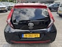 Toyota Aygo X X-CLUSIV BI-TONE NL-AUTO LEDER LM-VELGEN APPLE/ANDROID CLIMA CAMERA BLUETOOTH KEYLESS