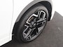 Volkswagen Tiguan 1.5 eHybrid R-Line Edition | SoH 99% | Panoramadak | Lederen bekleding ‘Varenna’ | Trekhaak | Harman/kardon | Head-up display | Adaptieve demping | Black style | Stoelventilatie voor |