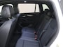 Volkswagen Tiguan 1.5 eHybrid R-Line Edition | SoH 99% | Panoramadak | Lederen bekleding ‘Varenna’ | Trekhaak | Harman/kardon | Head-up display | Adaptieve demping | Black style | Stoelventilatie voor |