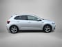 Volkswagen Polo 1.0 TSI 95pk R-Line · Navigatie · Apple/Android Car Play · Camera + Parkeersensoren · Stoelverwarming · Garantie t/m 10-07-2027 of 100000km.