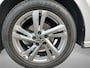 Volkswagen Polo 1.0 TSI 95pk R-Line · Navigatie · Apple/Android Car Play · Camera + Parkeersensoren · Stoelverwarming · Garantie t/m 10-07-2027 of 100000km.
