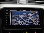 Volkswagen Passat Variant 1.4 TSI PHEV GTE Business 218 PK| Dealeronderhouden | Trekhaak | Panoramadak | Bestuurderstoel Elektrisch Met Geheugen | Navigatie | LED Matrix | Stoelverwarming | Stuurwielverwarming | Achteruitrijcamera