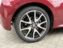 Toyota Yaris 1.5 Hybrid Executive | Bi-Tone | Afn. trekhaak | Navigatie | Head-Up Display | NL-auto