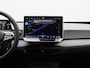 Volkswagen ID.3 Pure Oranje Edition 52 kWh | Navigatie | Draadloze Apple Carplay | Adaptieve cruise control | Lane assist | Stoelverwarming | Stuurwielverwarming | Climate control | Achteruitrij camera | Parkeersensoren |