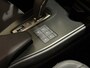 Lexus UX 300e Luxury 54 kWh | Leder interieur | Stoelen verwarmd & gekoeld | Keyless | Soh (batterijcheck) Waarde 99,0 %