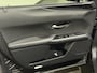 Lexus UX 300e Luxury 54 kWh | Leder interieur | Stoelen verwarmd & gekoeld | Keyless | Soh (batterijcheck) Waarde 99,0 %