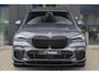 BMW X5 xDrive45e 394pk M-sport Panoramadak 4-wielsturing Trekhaak Nappaleder Comfortzetels 21" LMV