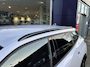 Peugeot 2008 1.2 Hybrid 145 PK Allure | Automaat Hybride | BOUWJAAR 6-2026 DEMO MET €6.000 VOORDEEL | 360 Graden Camera | Dode Hoek Detectie | Parkeersensoren V+A | Hoge Zitpositie | Climate Control | Stoelverwarming | Navigatie via Telefoon | Dakrails | Cruise Control | Apple Carplay & Android Auto draadloos | LED Verlichting | 17" Lichtmetalen Velgen |