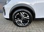 Peugeot 2008 1.2 Hybrid 145 PK Allure | Automaat Hybride | BOUWJAAR 6-2026 DEMO MET €6.000 VOORDEEL | 360 Graden Camera | Dode Hoek Detectie | Parkeersensoren V+A | Hoge Zitpositie | Climate Control | Stoelverwarming | Navigatie via Telefoon | Dakrails | Cruise Control | Apple Carplay & Android Auto draadloos | LED Verlichting | 17" Lichtmetalen Velgen |
