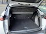 Peugeot 2008 1.2 Hybrid 145 PK Allure | Automaat Hybride | BOUWJAAR 6-2026 DEMO MET €6.000 VOORDEEL | 360 Graden Camera | Dode Hoek Detectie | Parkeersensoren V+A | Hoge Zitpositie | Climate Control | Stoelverwarming | Navigatie via Telefoon | Dakrails | Cruise Control | Apple Carplay & Android Auto draadloos | LED Verlichting | 17" Lichtmetalen Velgen |
